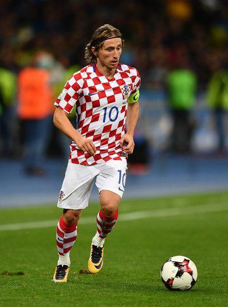 CBA-广州主场险胜天津 徐昕内线进攻