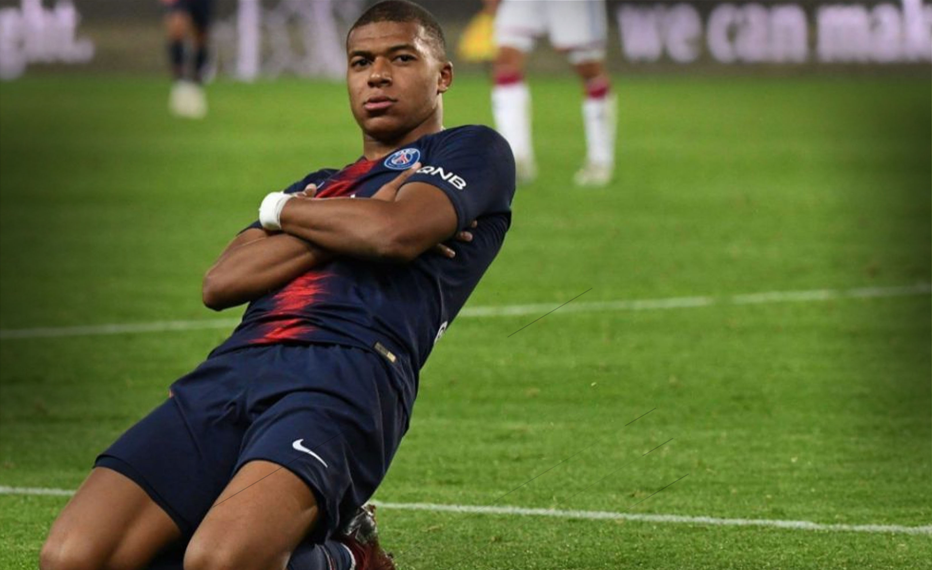 暗区突围端游今日正式上线 ｜ 与世界冠军一起刺激枪战！