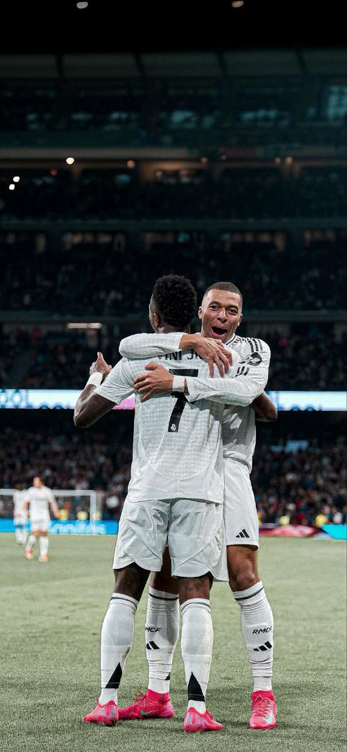 官方：尤文签下小孔塞桑！转会费3200万欧元 [国际足球意甲]