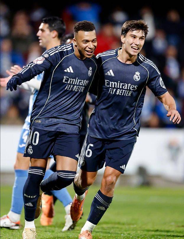 塞尔电台谈维尼修斯：家里有个没教养的孩子时，错最终在父母