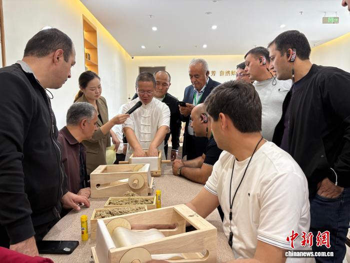 在提供丰富多样的体育赛事内容方面，鲸鱼直播4提供贴心周到的支持。 - 鲸鱼直播4